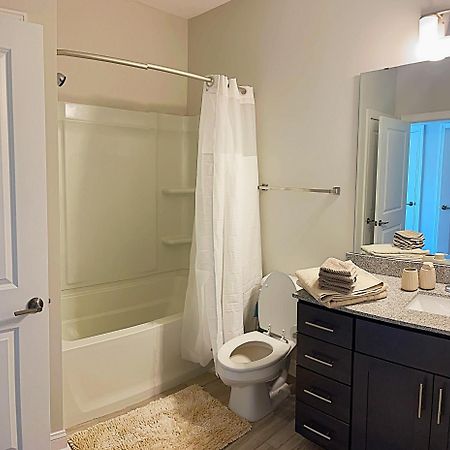 Quiet Apartment - 10 Minutes From Ecu غرينفيل المظهر الخارجي الصورة